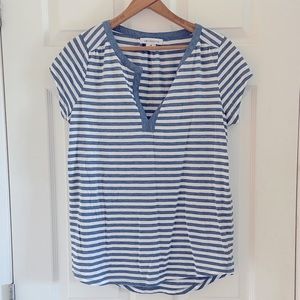 🌴 Liz Claiborne | Striped V Neck Top